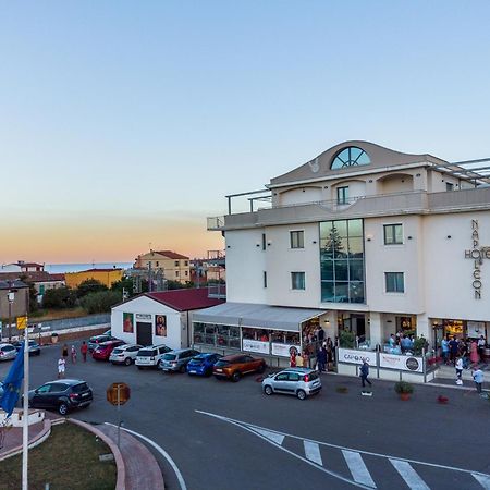 Hotel Napoleon Torre Melissa Exterior foto